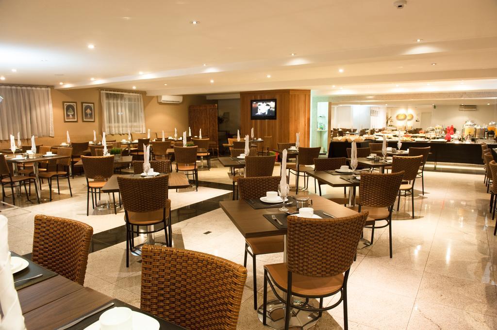 Planalto Bittar Hotel E Eventos Brazíliaváros Kültér fotó